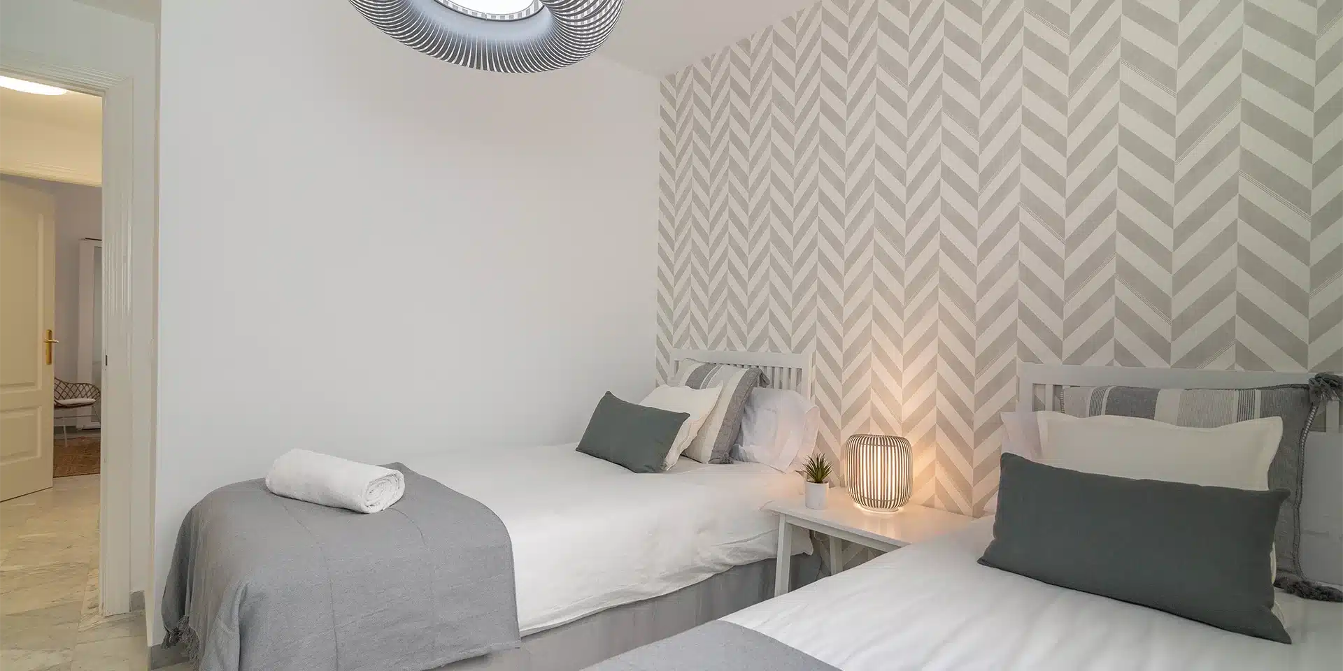 WHISPERING PALMS APARTMENT, Puerto Banús, Imagen 19