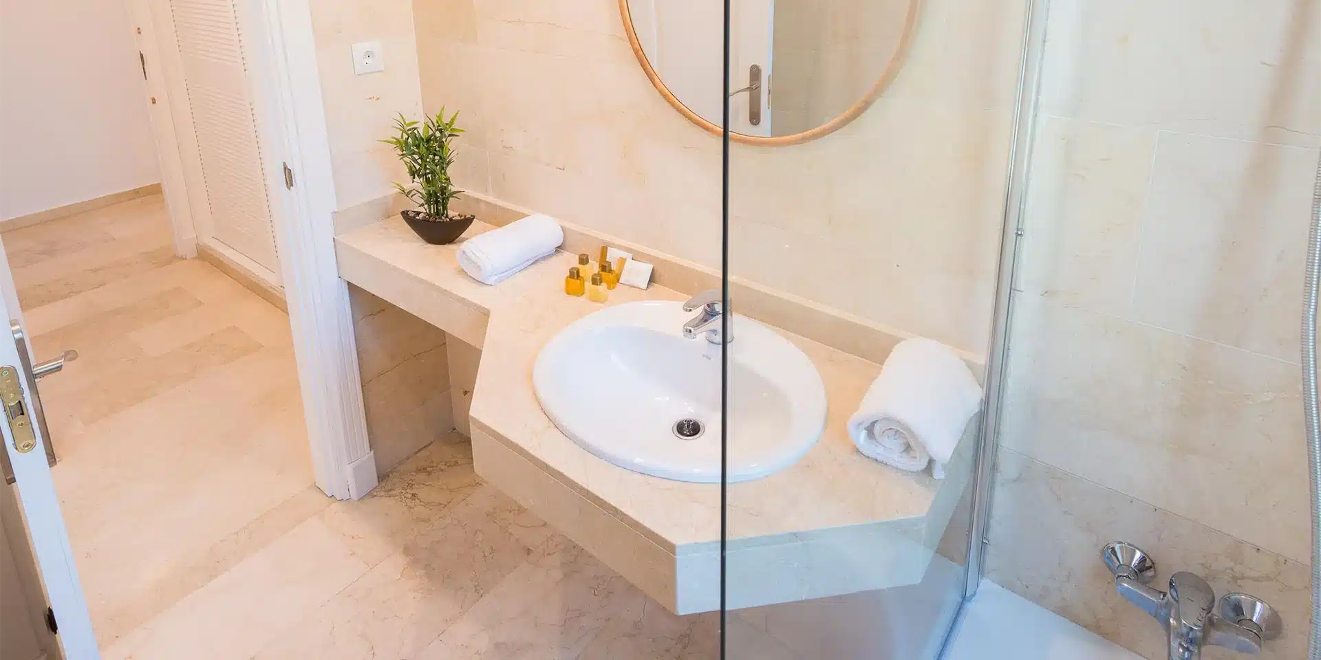 CONTEMPORARY CENTRAL APARTMENT, Puerto Banús, Imagen 19